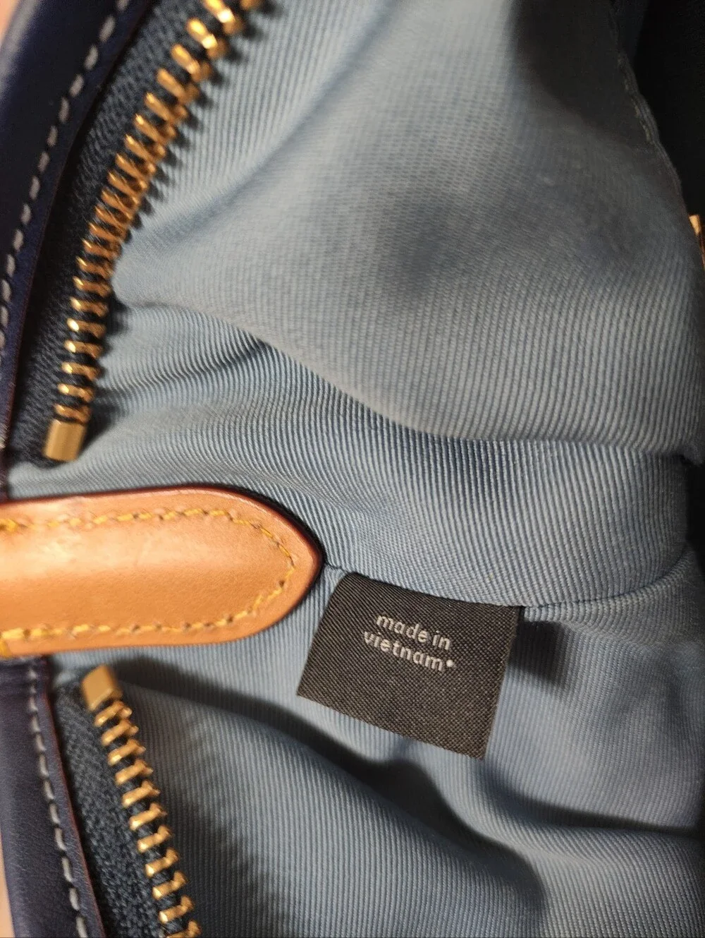 Coach CY702 Laurel Shoulder Bag in Signature Denim - Picture 15 of 16